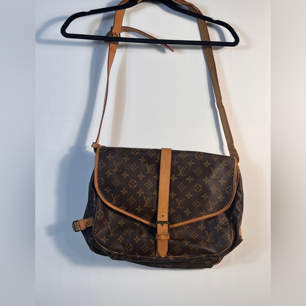 Louis Vuitton Vintage Brown Monogram Crossbody Saumur Messenger Bag Authentic